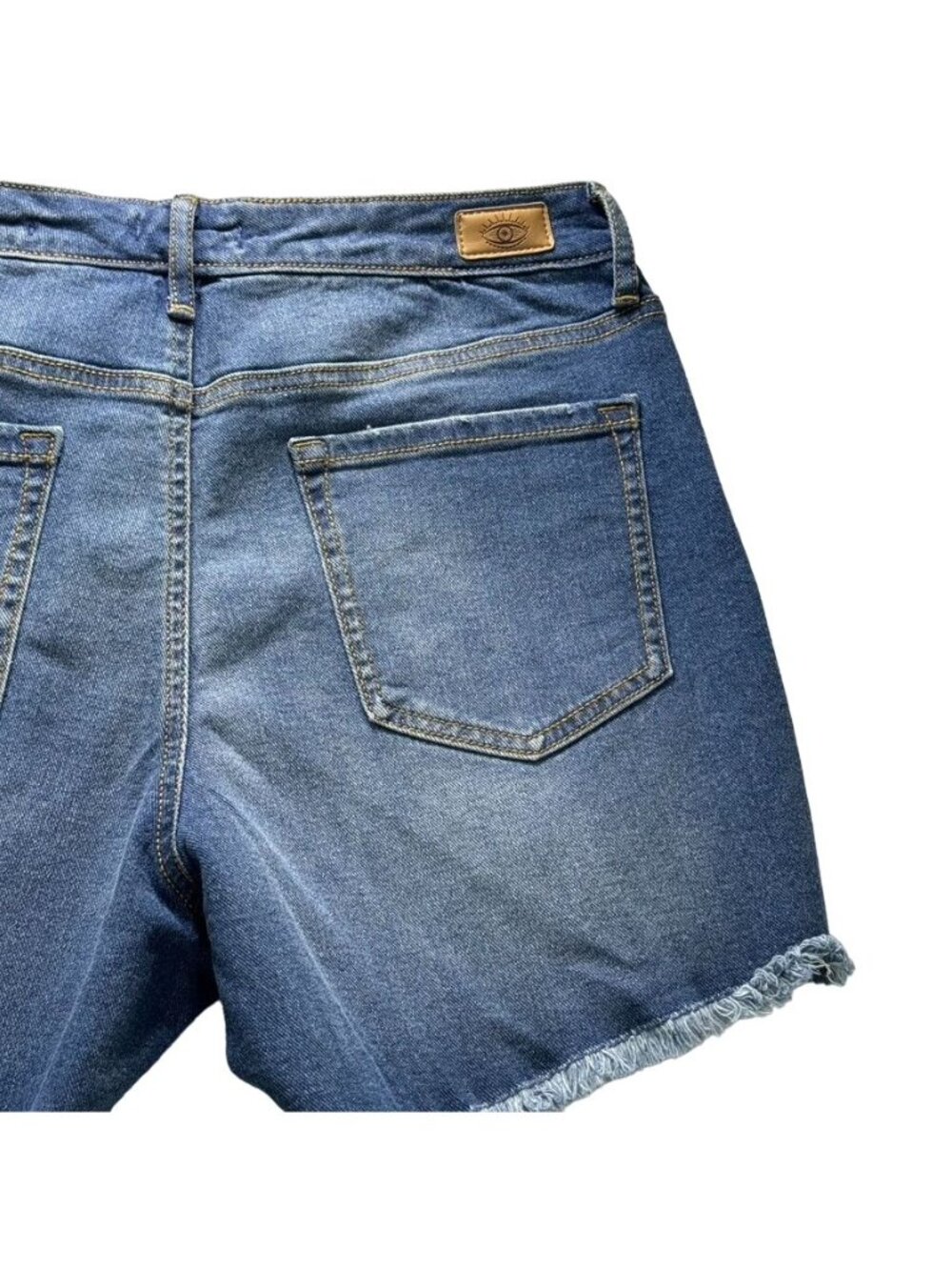 Sofia Jeans by Sofia Vergara Lila Easy Short Destructed Hem Medium Wash Denim Sh - Picture 4 of 6